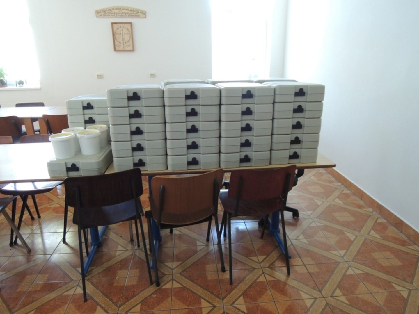 Essensboxen gestapelt